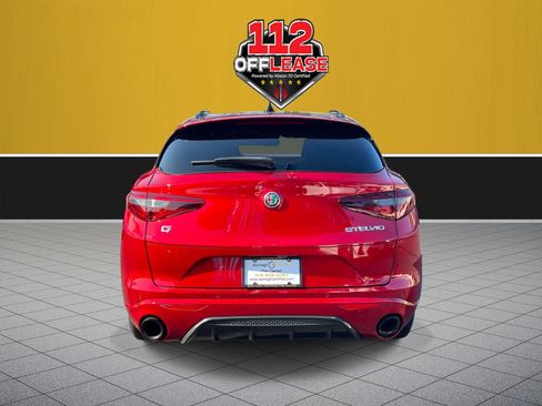 Used 2023 Alfa Romeo Stelvio Veloce image 5