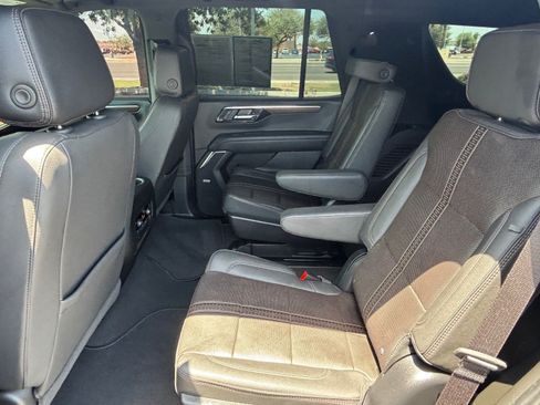 Used 2025 Chevrolet Tahoe High Country AWD/4WD image 27