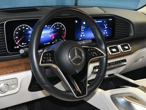 Used 2024 Mercedes-Benz GLE 350 4MATIC image 2