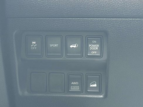 Used 2014 Nissan Rogue SL image 33