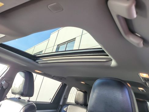 Used 2019 Toyota Highlander XLE image 9