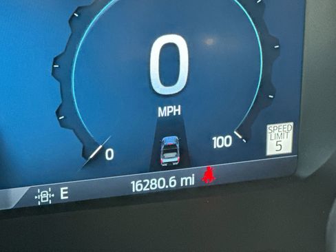 Used 2024 Ford F250 Lariat w/ Lariat Ultimate Package image 15