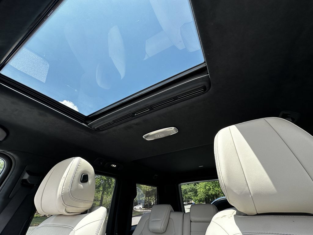 New 2027 Mercedes-Benz G 580 e image 33