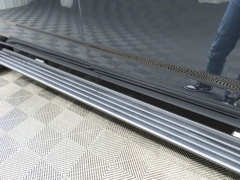 Used 2024 Chevrolet Suburban High Country image 56