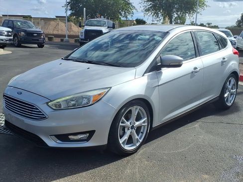 Used 2015 Ford Focus Titanium w/ Titanium Technology Package image 8