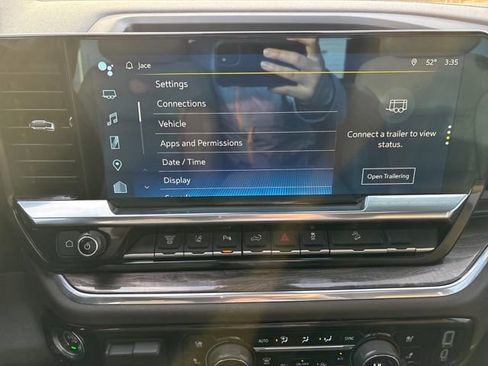 Used 2024 Chevrolet Silverado 3500 LTZ w/ LTZ Premium Package image 19