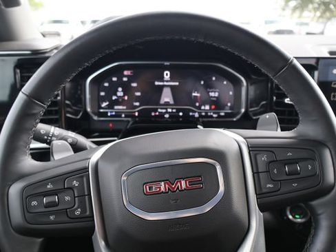 Used 2025 GMC Sierra 1500 Elevation w/ Preferred Package AWD/4WD image 14