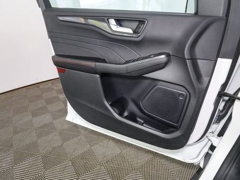 Used 2024 Ford Escape ST-Line w/ Tech Pack #1 AWD/4WD image 38