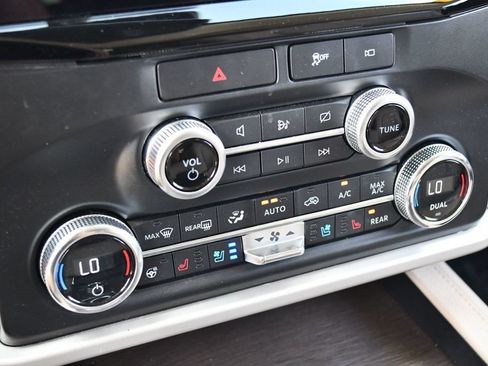 Used 2022 Ford Expedition Limited AWD/4WD image 60