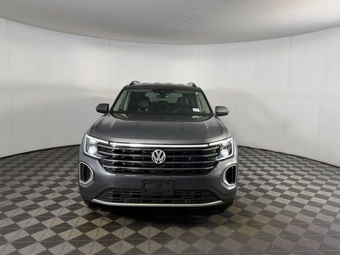 Used 2025 Volkswagen Atlas SE FWD image 8