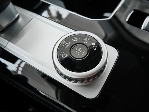 New 2026 Mitsubishi Outlander ES image 34