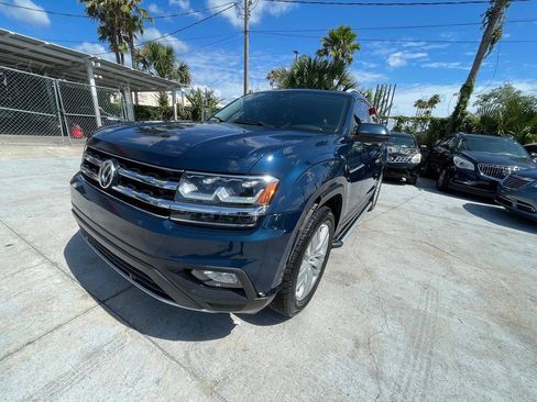 Used 2019 Volkswagen Atlas SEL FWD image 2