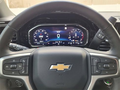 Used 2025 Chevrolet Silverado 2500 LT w/ Safety Package image 19