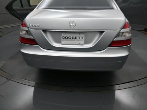 Used 2007 Mercedes-Benz S 550 image 12