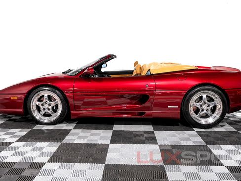 Used 1995 Ferrari F355 Spider image 5