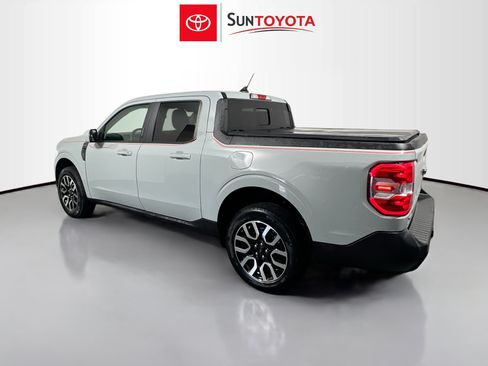 Used 2023 Ford Maverick Lariat FWD image 6
