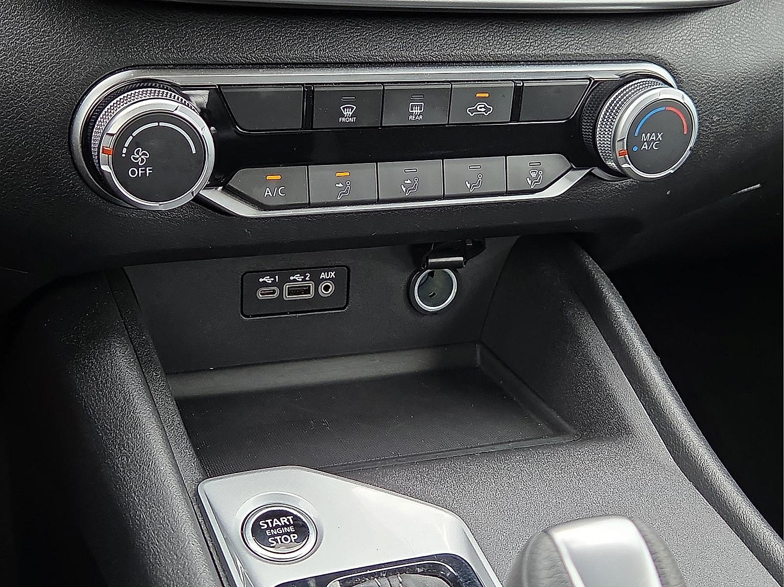 Used 2025 Nissan Altima 2.5 SV FWD image 17