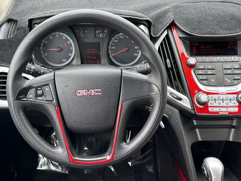 Used 2010 GMC Terrain SLE FWD image 14
