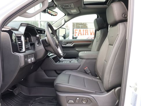 New 2026 GMC Sierra 3500 Denali w/ Denali Reserve Package AWD/4WD image 15