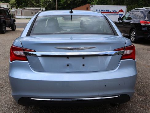 Used 2013 Chrysler 200 Touring FWD image 8