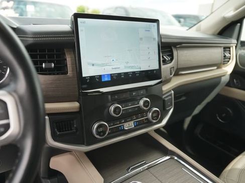 Used 2024 Ford Expedition Max Limited image 29