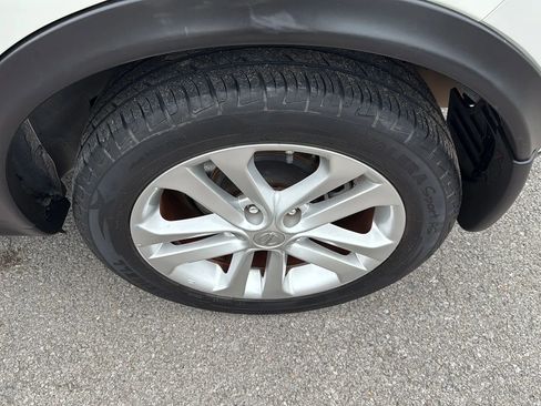 Used 2014 Nissan Juke SV w/ Navigation Package image 34