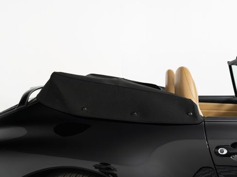 Used 1996 Porsche 911 Carrera RWD image 4