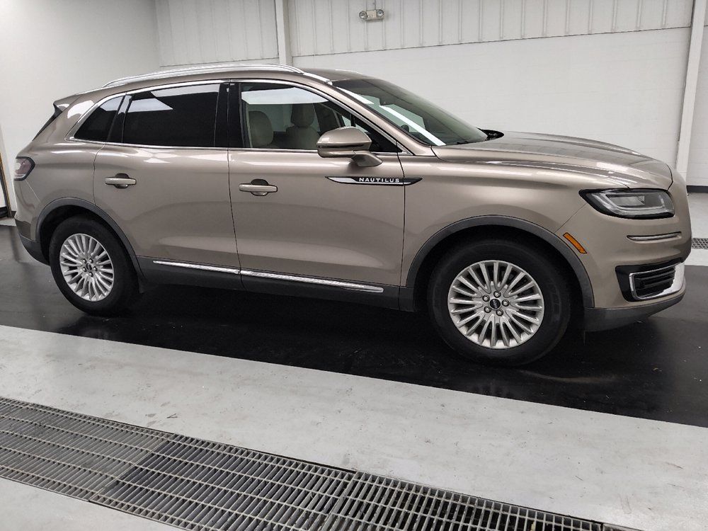 Used 2020 Lincoln Nautilus FWD image 11