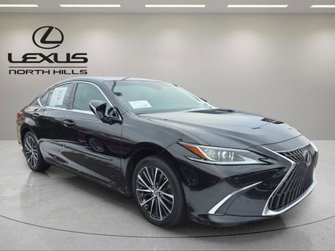 Used 2022 Lexus ES 350 w/ Premium Package image 3