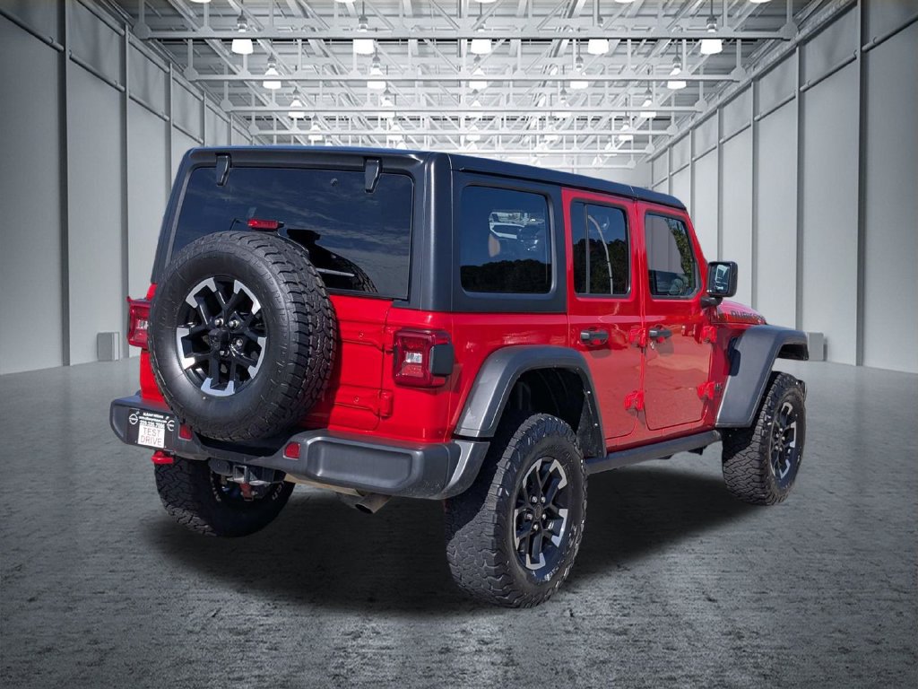 Used 2025 Jeep Wrangler Unlimited Rubicon AWD/4WD image 9
