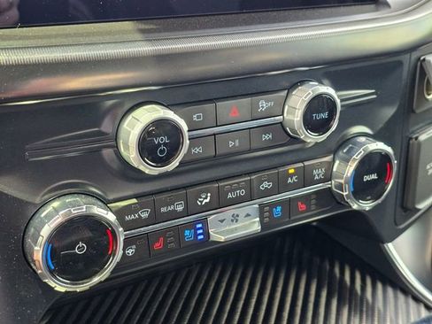 Used 2025 Ford F150 Raptor AWD/4WD image 39