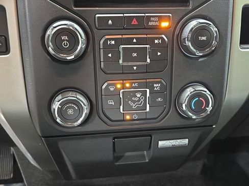 Used 2014 Ford F150 XLT w/ Equipment Group 302A Luxury image 21