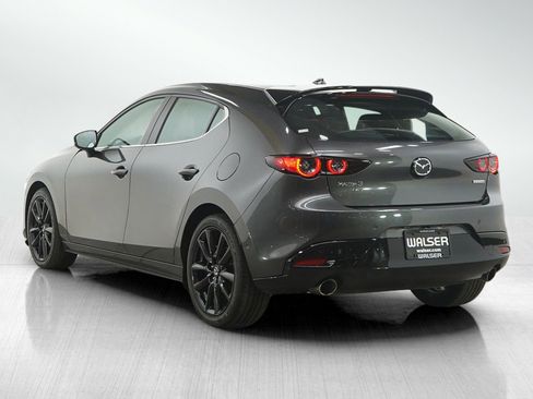 Used 2021 MAZDA MAZDA3 Hatchback w/Premium Plus Pkg image 3