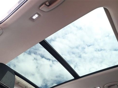 New 2026 Volkswagen Atlas SE image 12