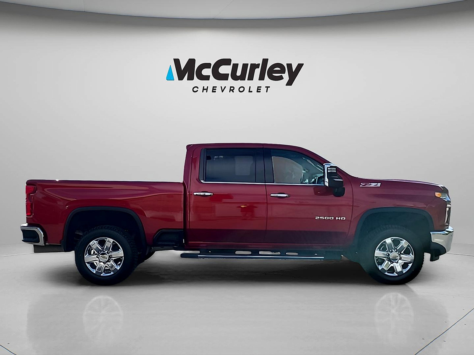 Used 2022 Chevrolet Silverado 2500 LTZ w/ LTZ Plus Package AWD/4WD image 8