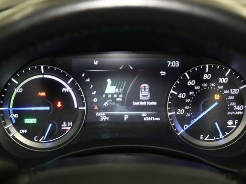 Used 2021 Toyota Highlander XLE image 18