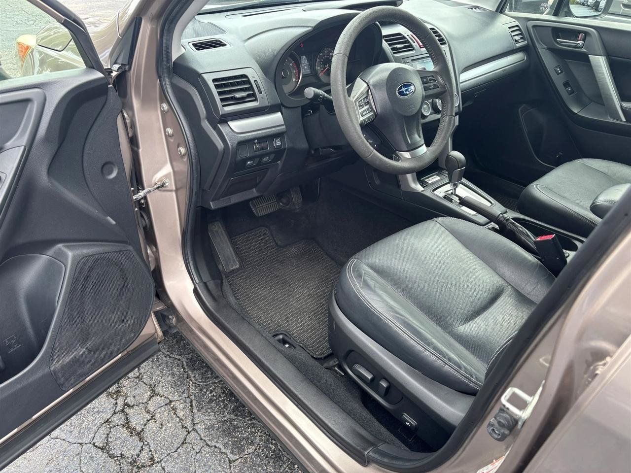 Used 2015 Subaru Forester 2.5i Limited AWD/4WD image 9