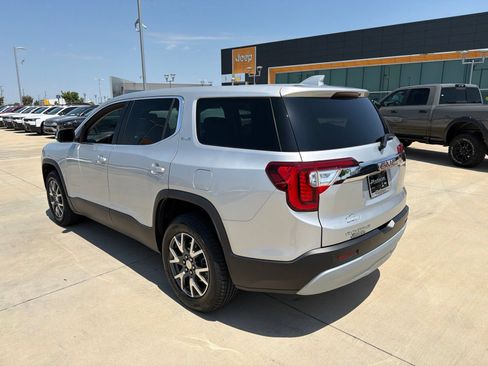 Used 2020 GMC Acadia SLE FWD image 3