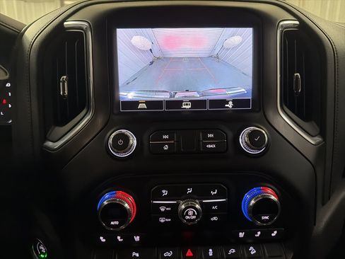 Used 2022 GMC Sierra 1500 AT4 w/ AT4 Premium Package image 15