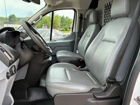 Used 2019 Ford Transit 250 130 Low Roof RWD image 11