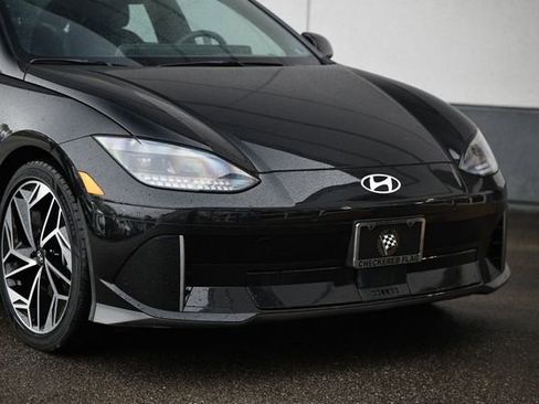 Used 2024 Hyundai Ioniq 6 SEL image 2