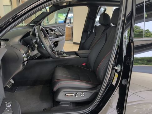 Certified 2025 Acura ADX A-Spec image 13