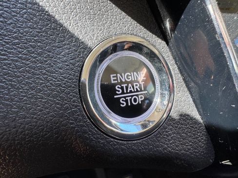 Used 2022 Honda HR-V EX image 18
