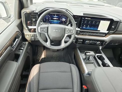 New 2026 Chevrolet Silverado 1500 LT Trail Boss w/ Convenience Package II AWD/4WD image 10