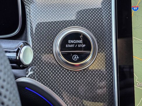 New 2025 Mercedes-Benz GLC 43 AMG 4MATIC image 13