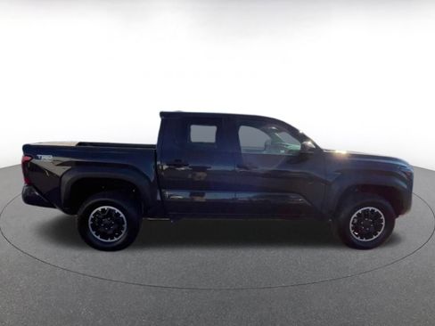 Used 2025 Toyota Tacoma TRD Off-Road image 13