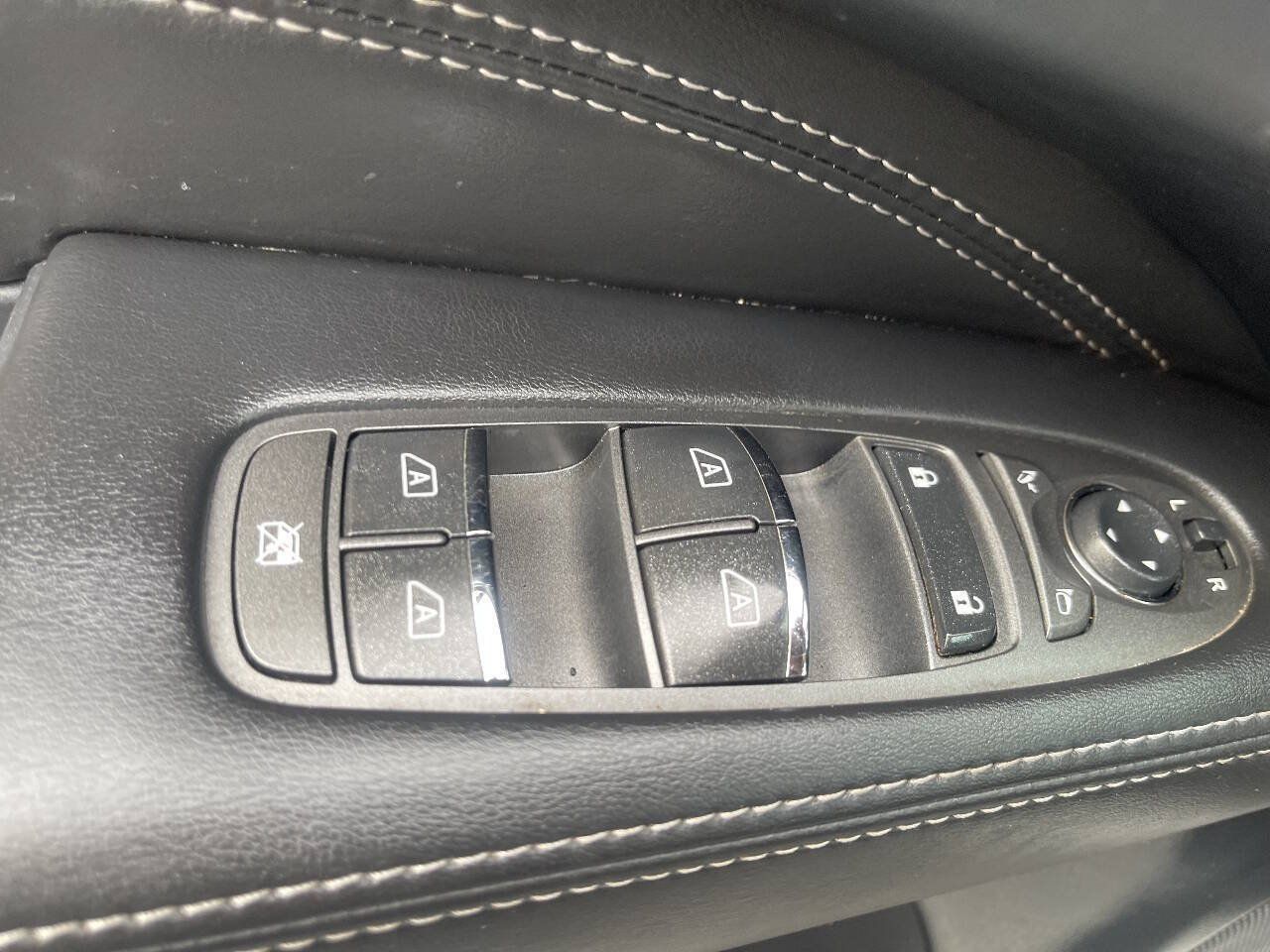 Used 2019 INFINITI QX60 Luxe w/ Essential Package AWD/4WD image 13