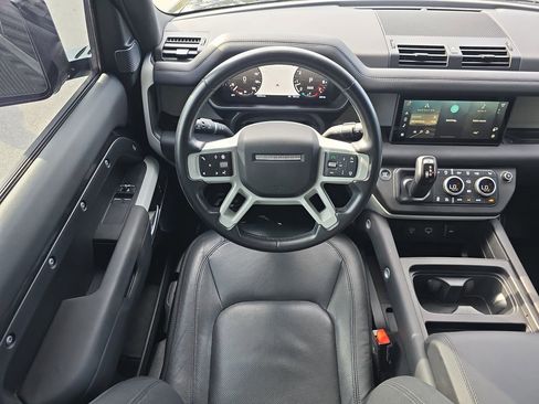 Used 2024 Land Rover Defender 90 S image 20