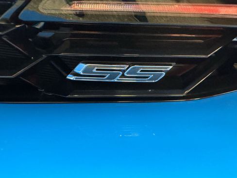 Used 2023 Chevrolet Camaro SS RWD image 26