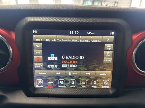 Used 2022 Jeep Wrangler Unlimited Rubicon image 40